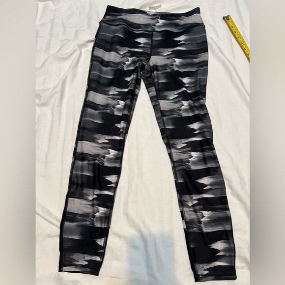 Workout leggings - Picture 2 of 3